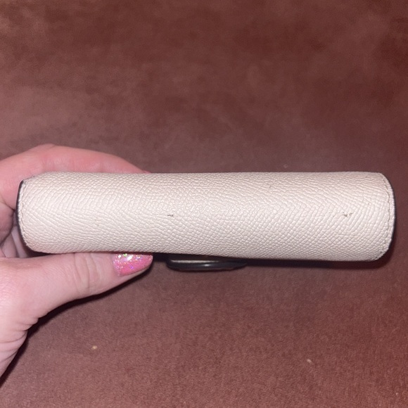 Cream colored coach wallet - Picture 3 of 5